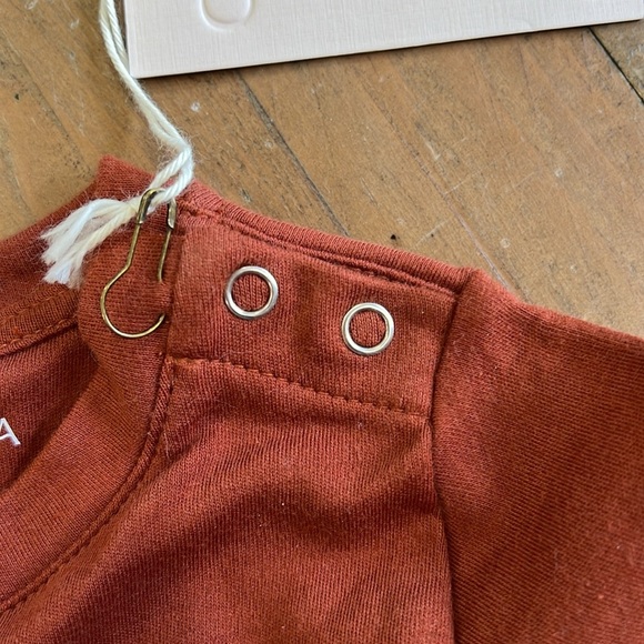 Wild Wawa rust long sleeve pocket tee nwt - Picture 4 of 5